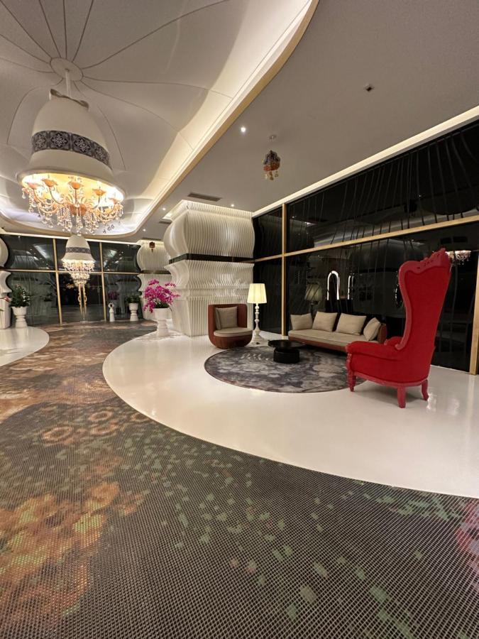 Arti Mont Kiara Aparthotel Kuala Lumpur Exterior photo