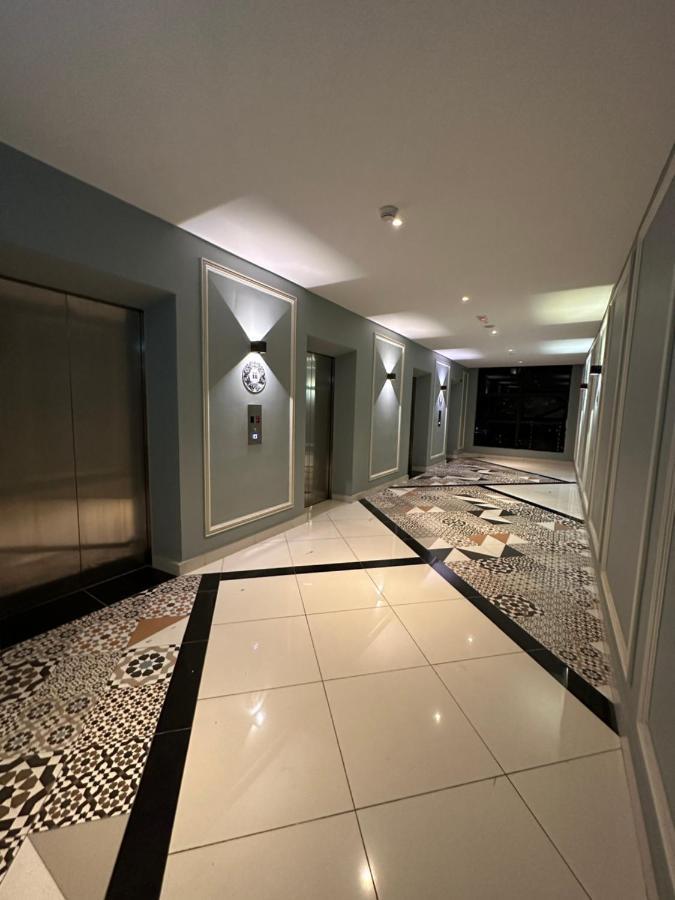 Arti Mont Kiara Aparthotel Kuala Lumpur Exterior photo